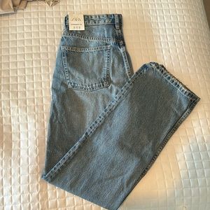 New Zara straight fit High-Rise Regular length jeans
